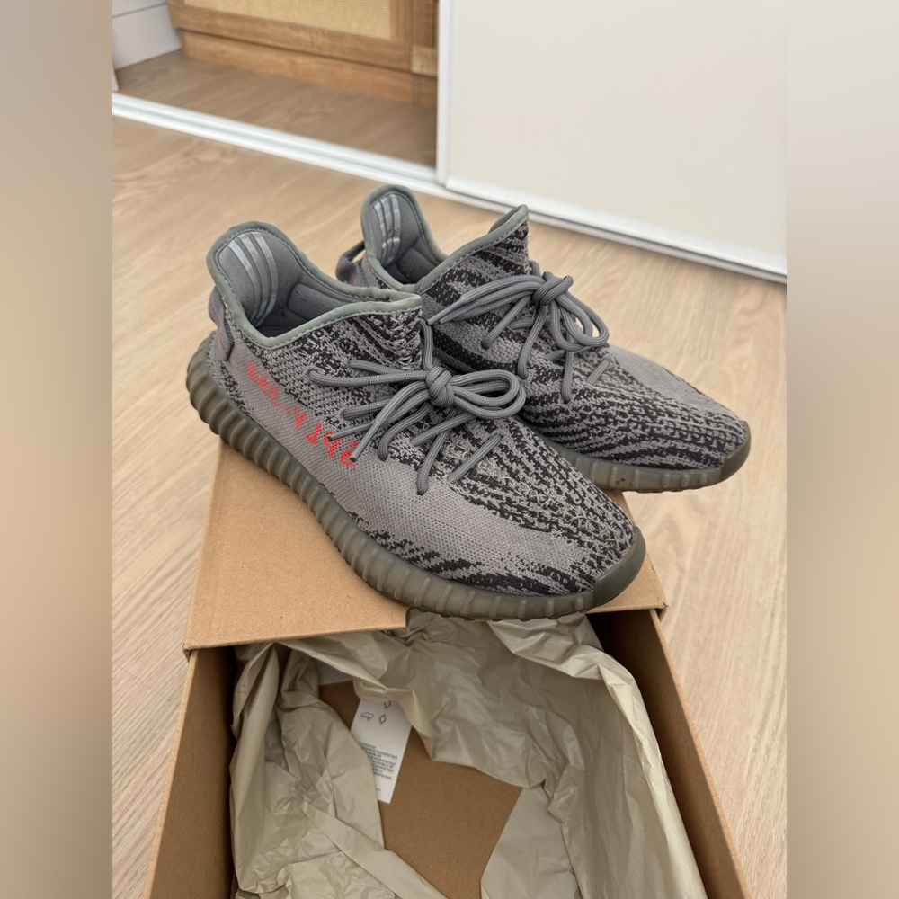 Yeezy Boost 350 V2 Beluga 2.0 Men’s Size 10